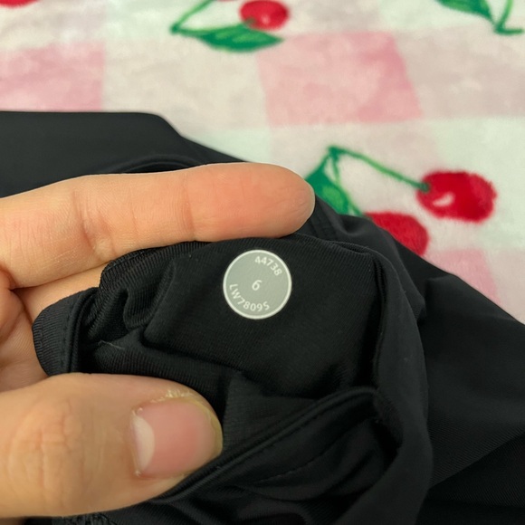 Lululemon Mini Short - Picture 5 of 7